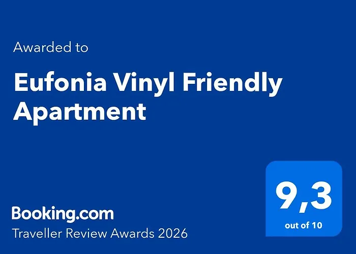 Eufonia Vinyl Friendly Apartment